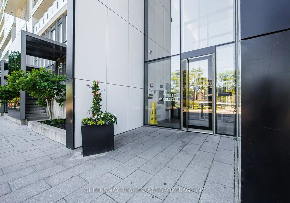 32-trolley-crescent-toronto-ontario-c13425804
