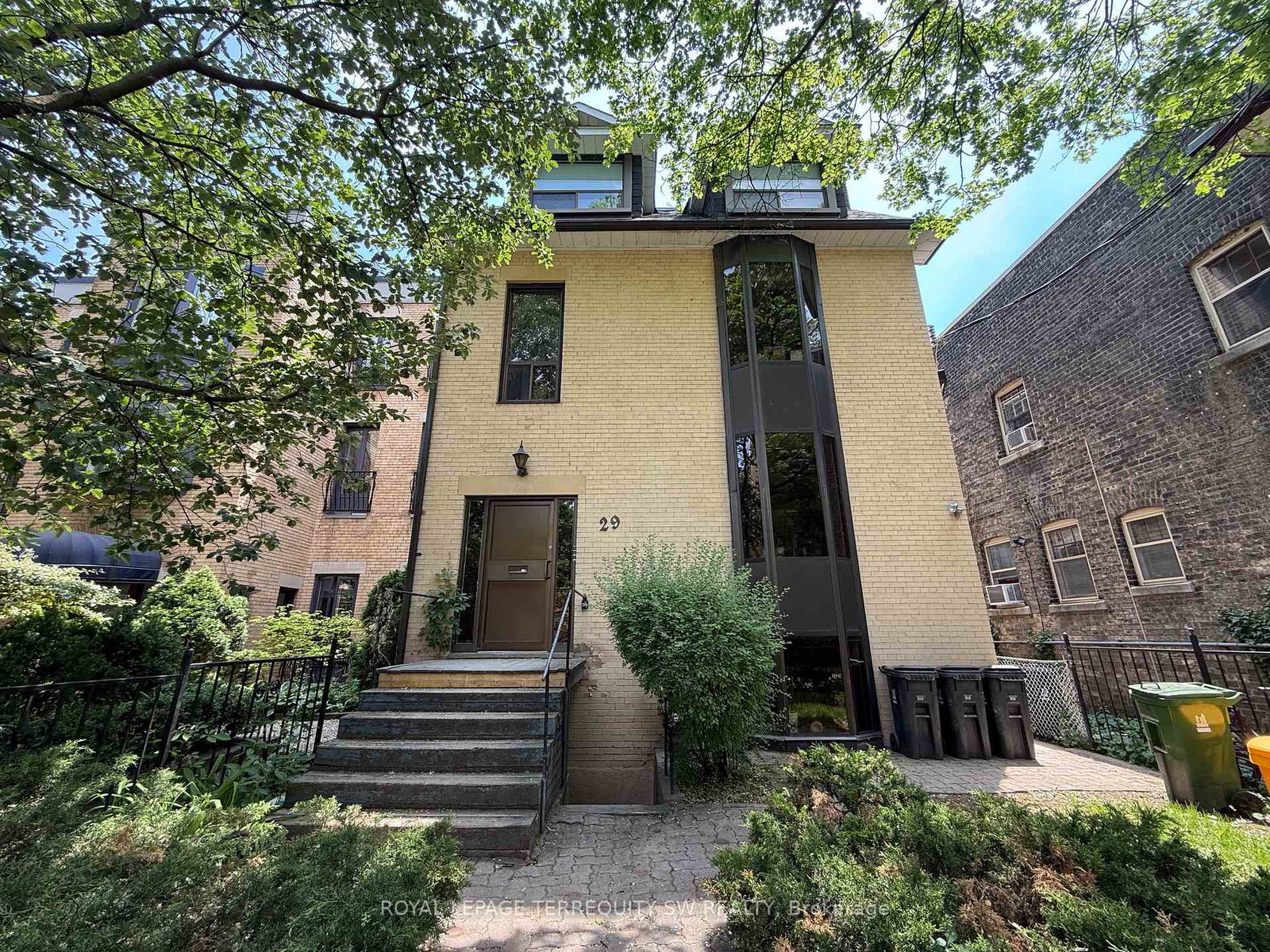 29-winchester-street-toronto-ontario-c13425998