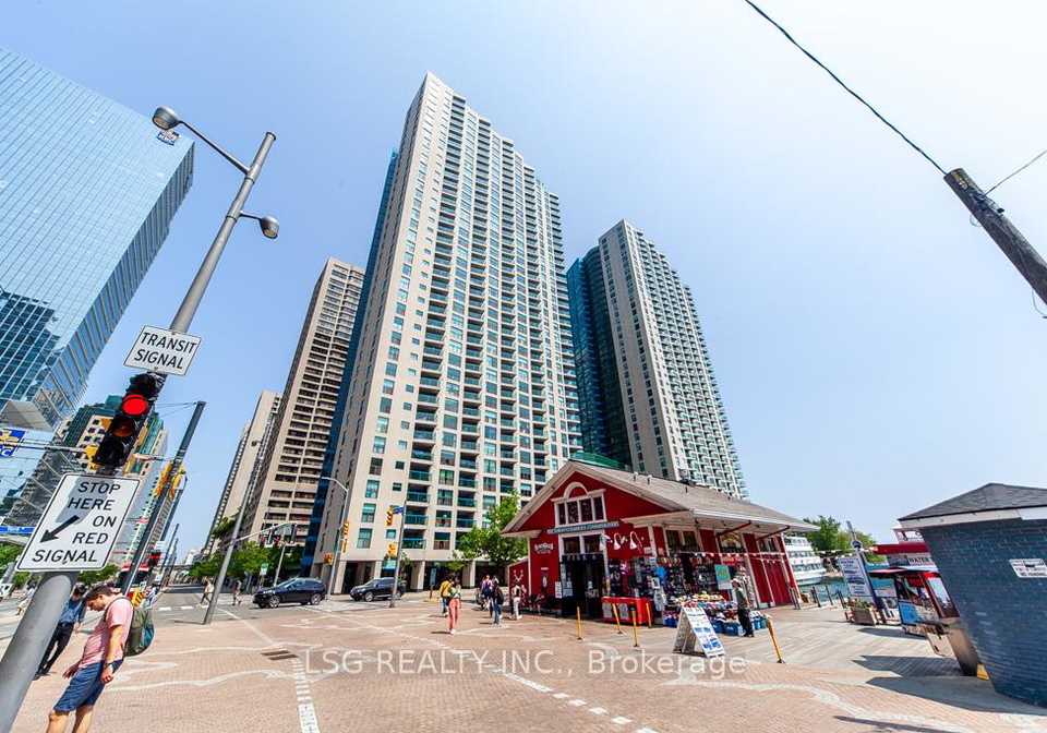 99-harbour-square-toronto-ontario-c13426112