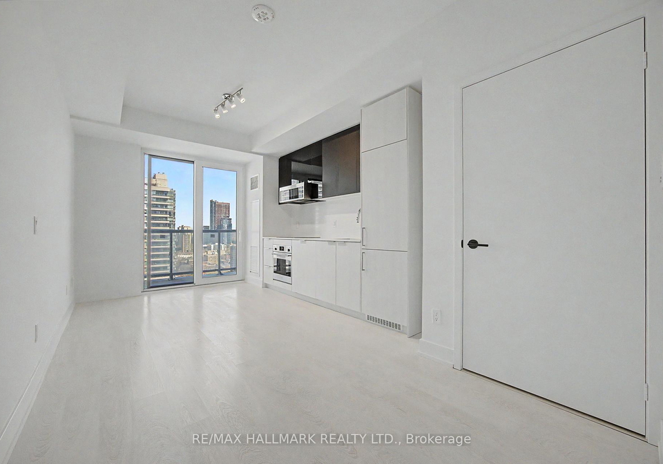 308-jarvis-street-toronto-ontario-c13426404