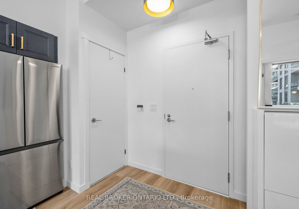 209-fort-york-boulevard-toronto-ontario-c13426416