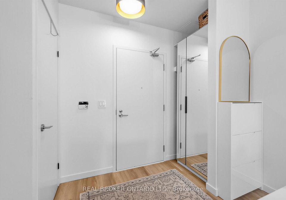 209-fort-york-boulevard-toronto-ontario-c13426416
