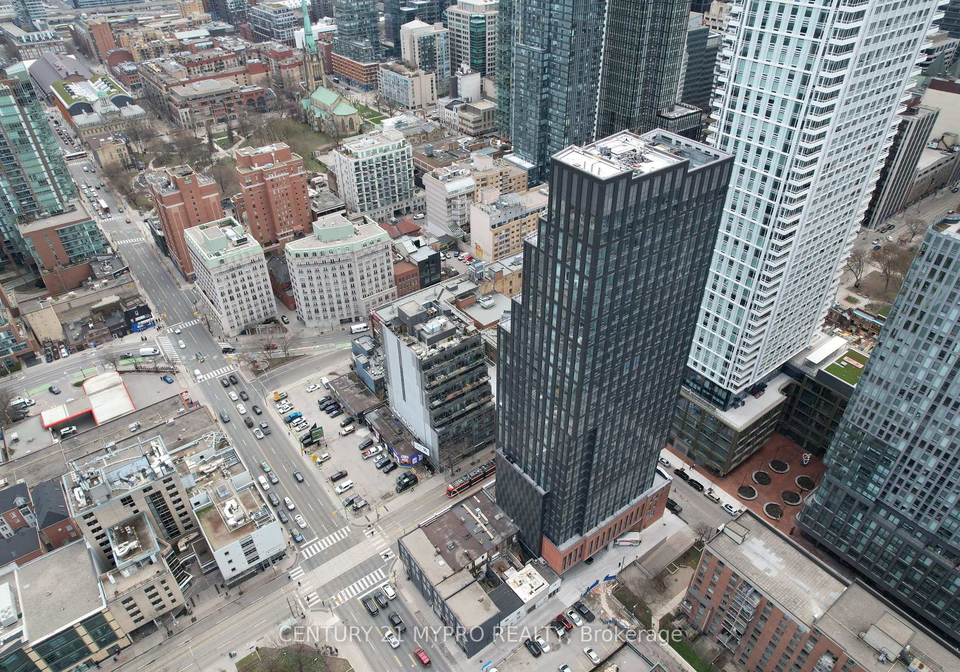 100-queen-street-e-toronto-ontario-c13426432