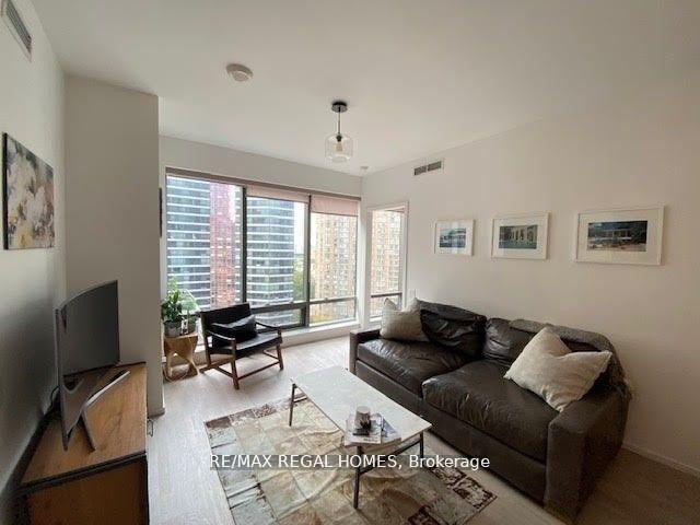 5-st-joseph-street-toronto-ontario-c13426470
