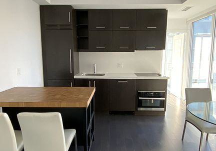 1080-bay-street-toronto-ontario-c13426474
