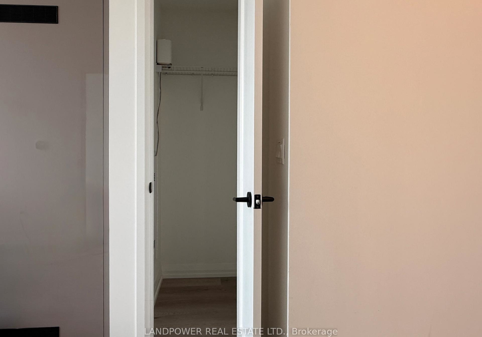 280-dundas-street-w-toronto-ontario-c13426522