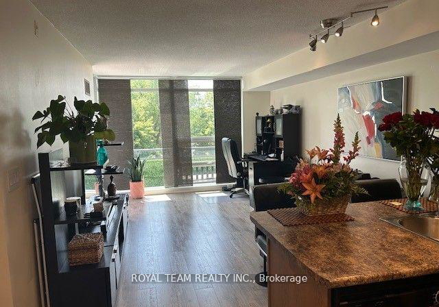 18-valley-woods-road-s-north-york-ontario-c13426576