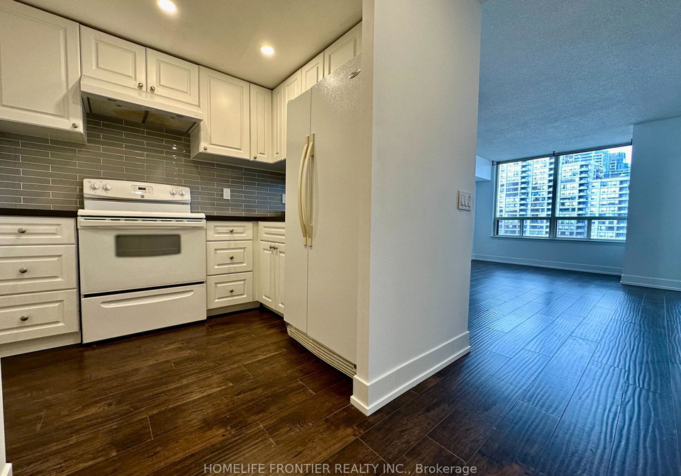 7-bishop-avenue-north-york-ontario-c13426620