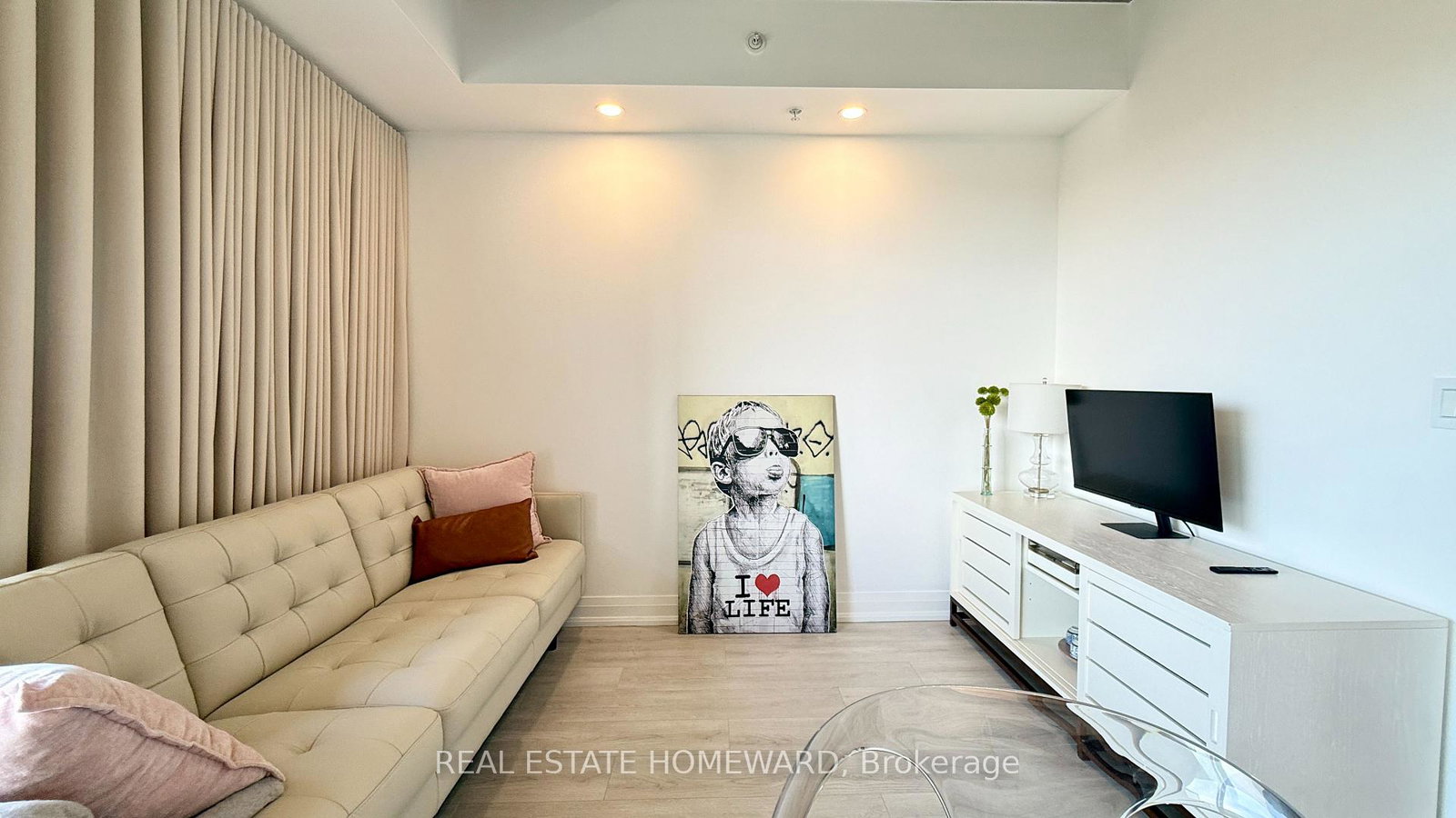32-camden-street-toronto-ontario-c13426726