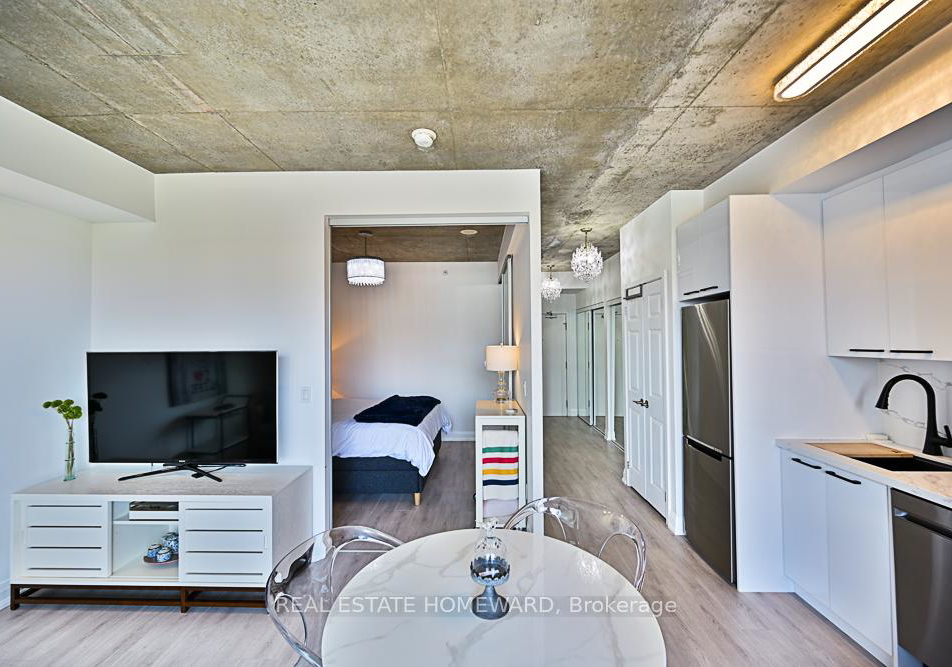 32-camden-street-toronto-ontario-c13426726