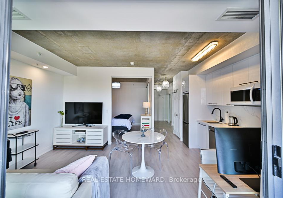 32-camden-street-toronto-ontario-c13426726