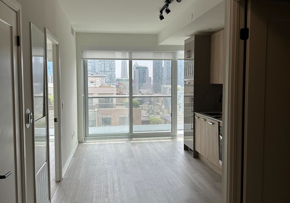 280-dundas-street-w-toronto-ontario-c13426978