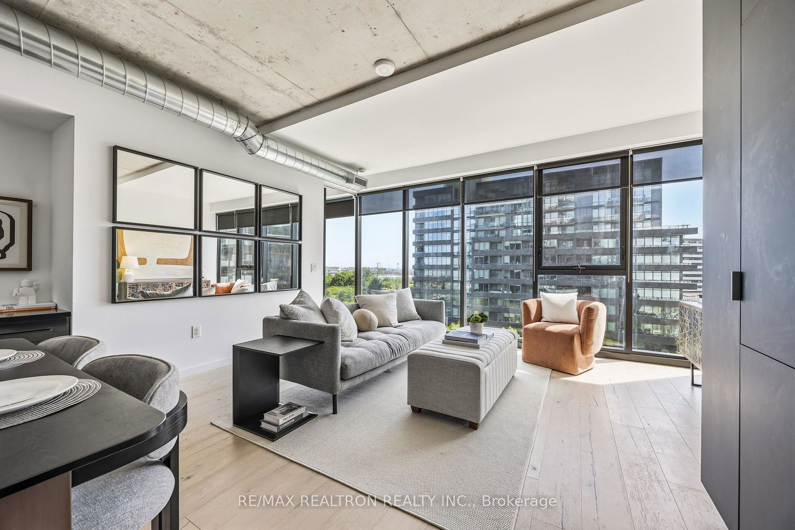 170-bayview-avenue-toronto-ontario-c13427198