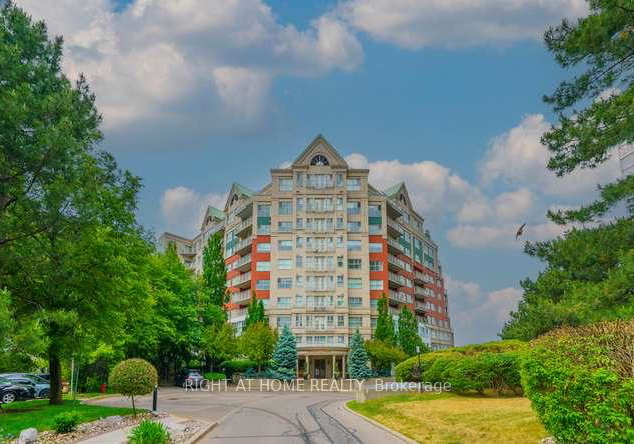 18-concorde-place-north-york-ontario-c13427364