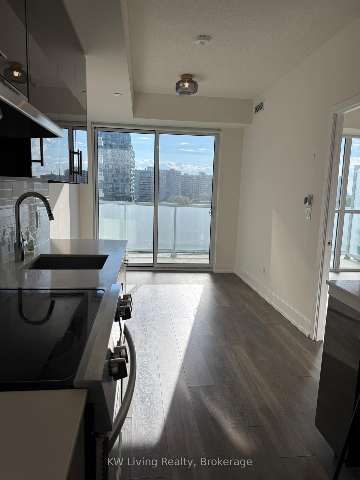 188-fairview-mall-drive-north-york-ontario-c13427382
