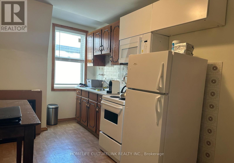 784-adelaide-street-w-toronto-ontario-c13427558