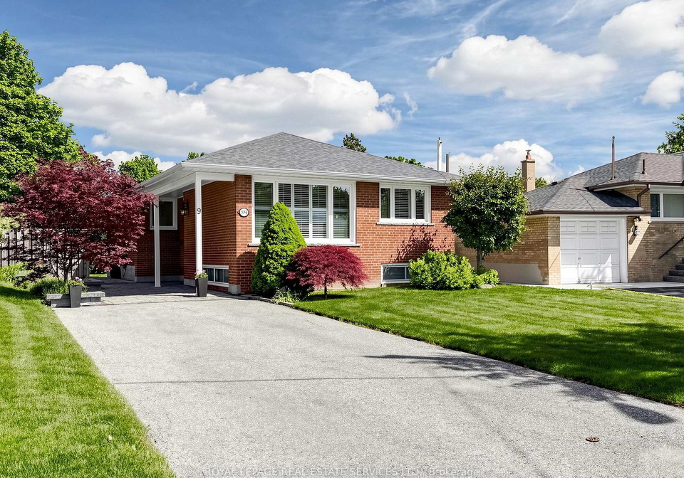 9-coral-cove-crescent-north-york-ontario-c13427632