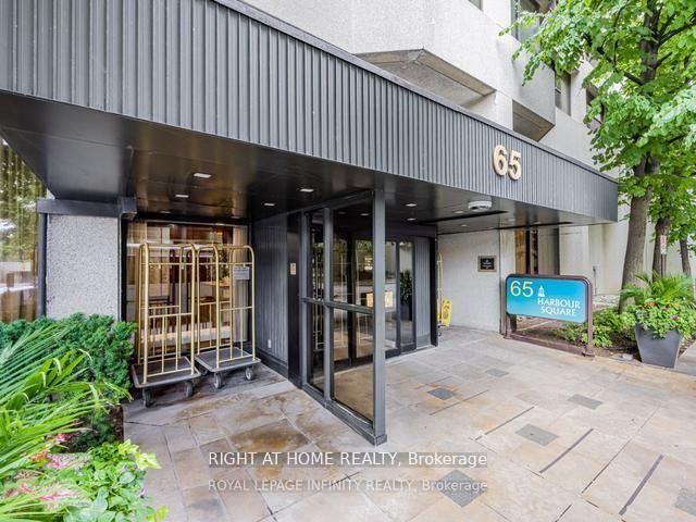 65-harbour-square-toronto-ontario-c13427660