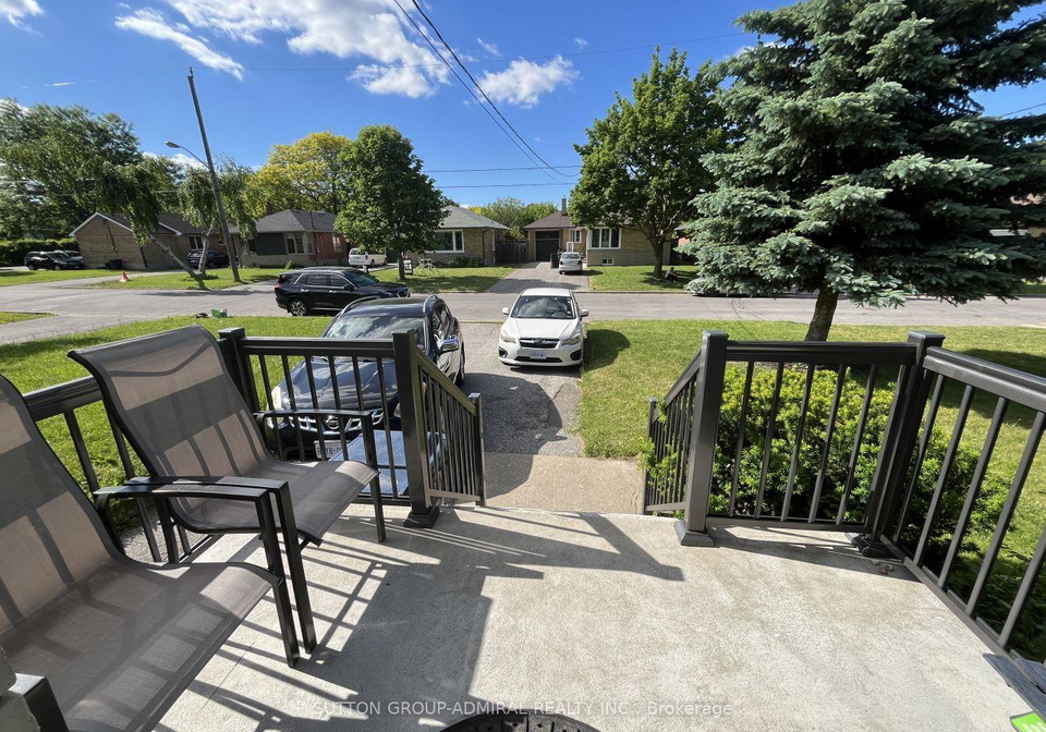 81-searle-avenue-toronto-ontario-c13427844
