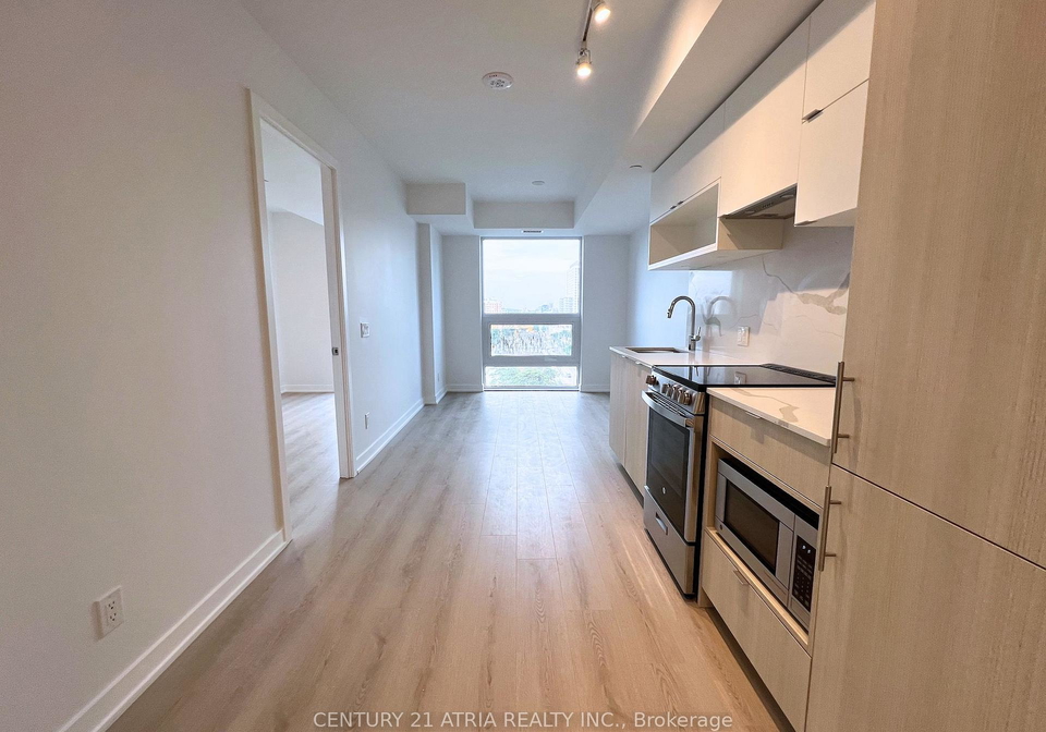 100-queen-street-e-toronto-ontario-c13428008