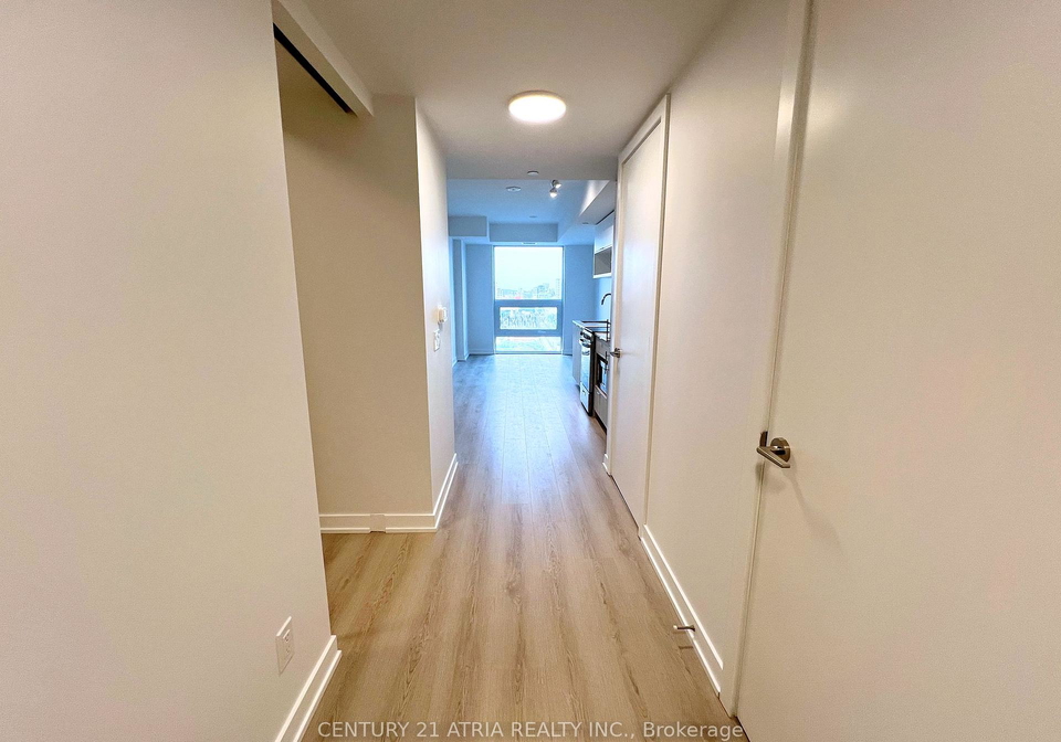 100-queen-street-e-toronto-ontario-c13428008