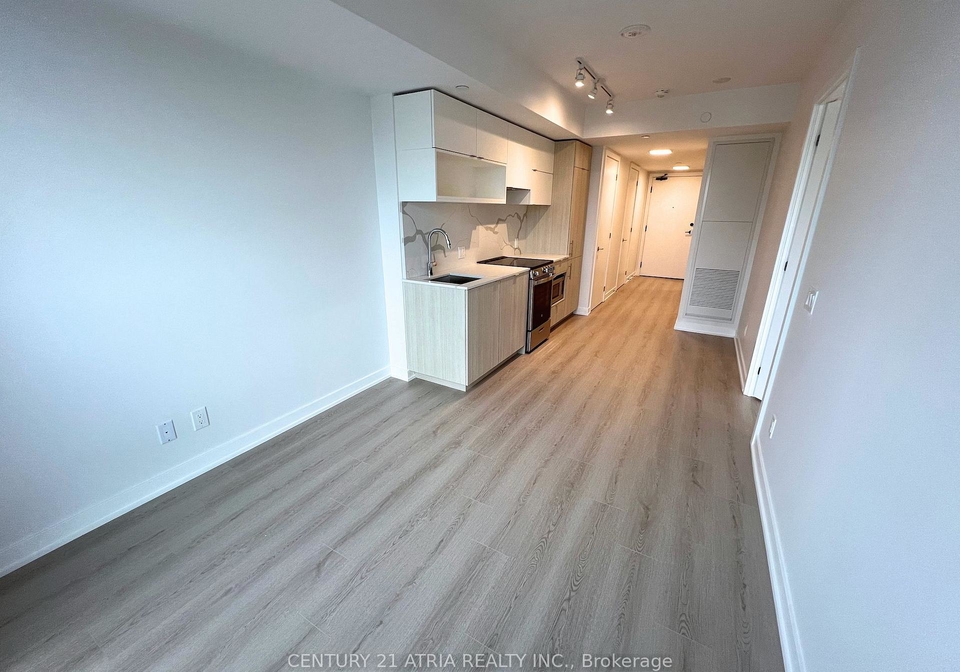 100-queen-street-e-toronto-ontario-c13428008