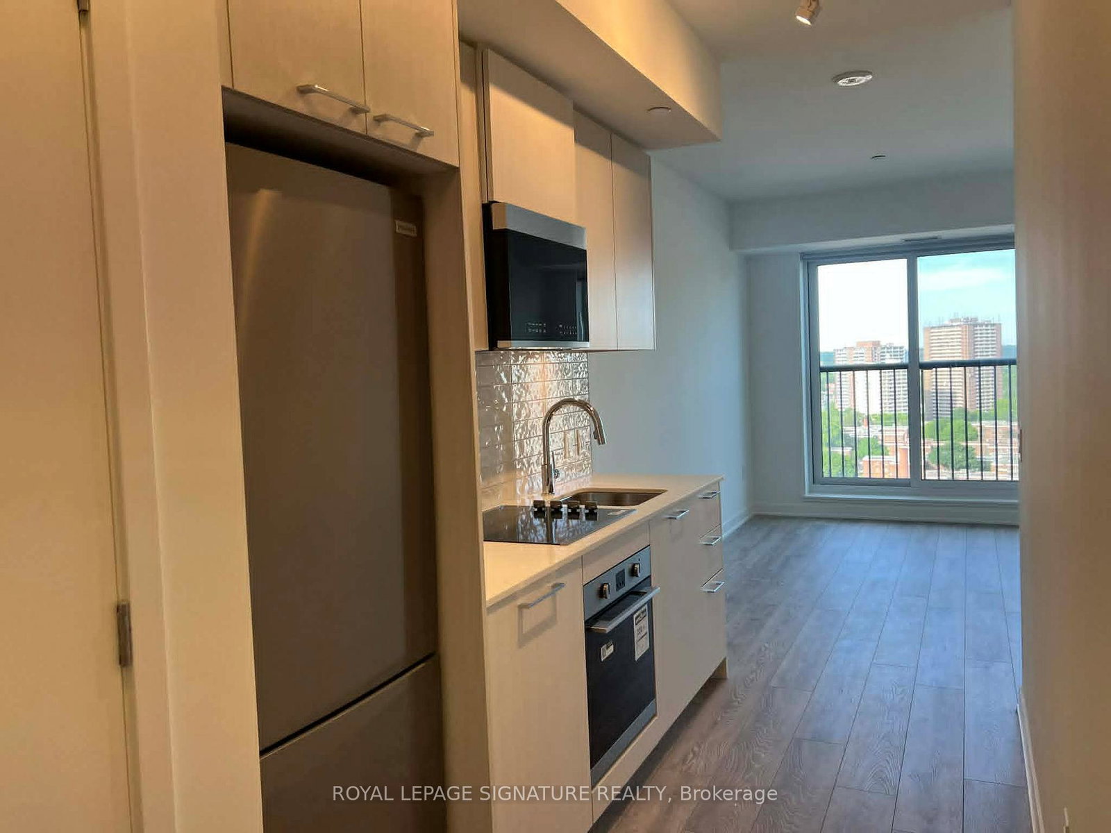 10-oak-street-toronto-ontario-c13428026