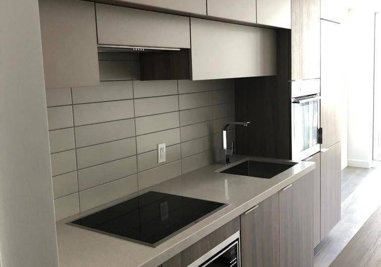 8-eglinton-avenue-e-toronto-ontario-c13428108