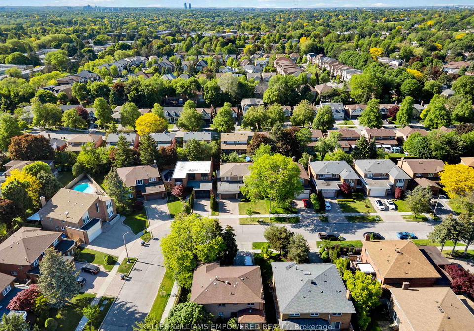 16-omeara-court-north-york-ontario-c13428114