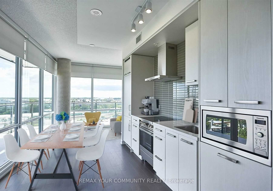 120-bayview-avenue-toronto-ontario-c13428310
