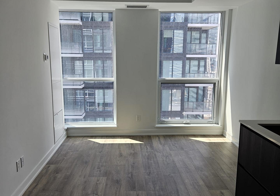 327-king-street-w-toronto-ontario-c13428526