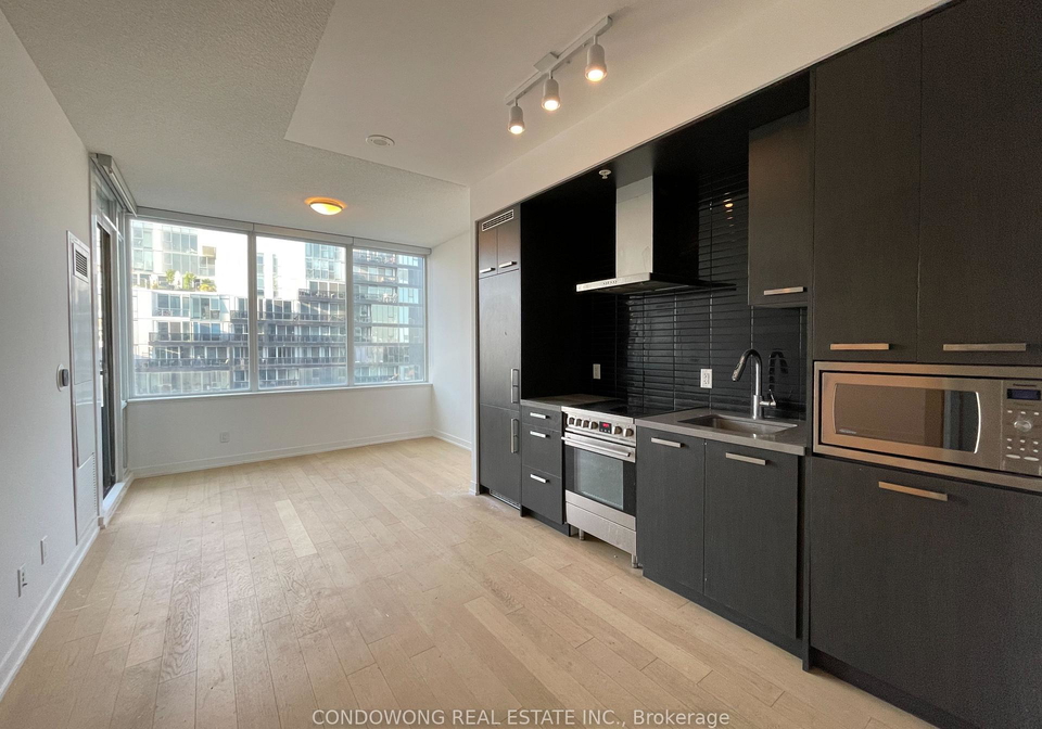 120-bayview-avenue-toronto-ontario-c13428590