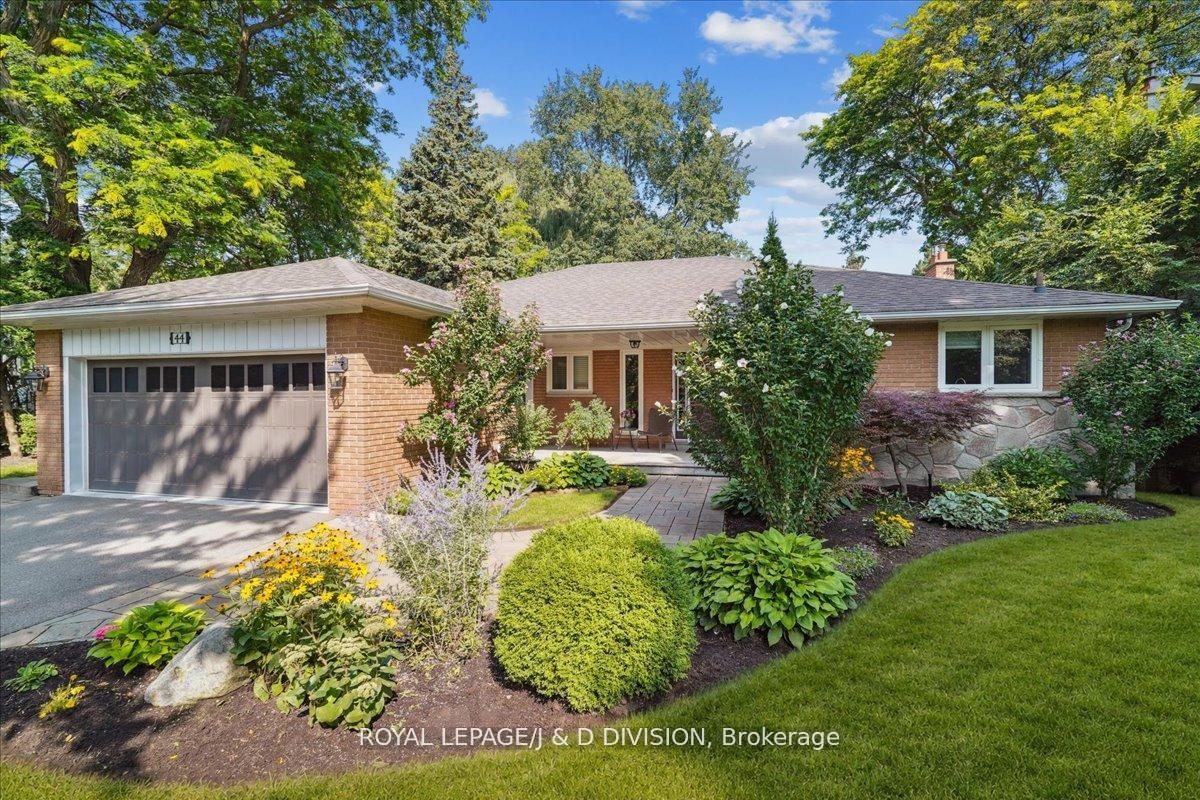 44-george-henry-boulevard-north-york-ontario-c13428736