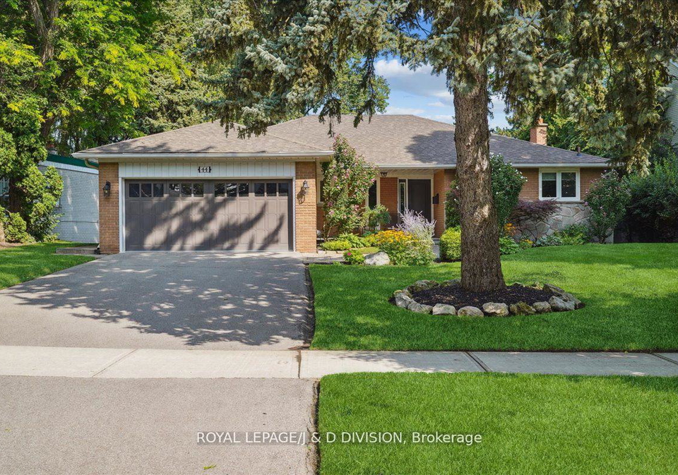 44-george-henry-boulevard-north-york-ontario-c13428736