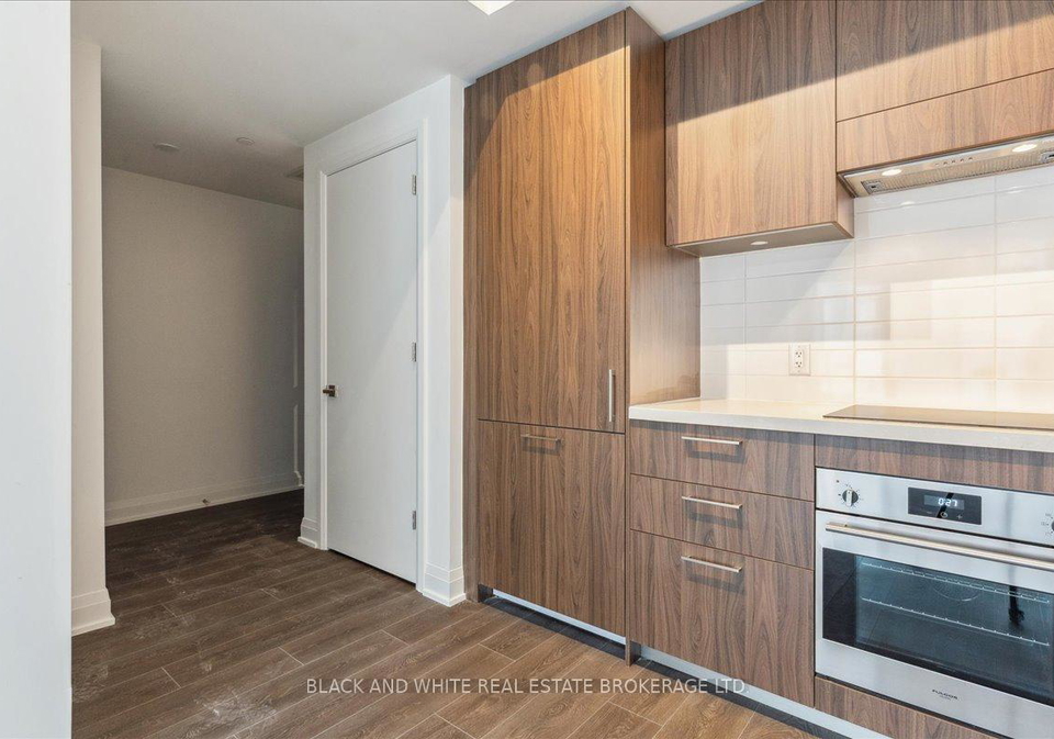 33-frederick-todd-way-east-york-ontario-c13429028