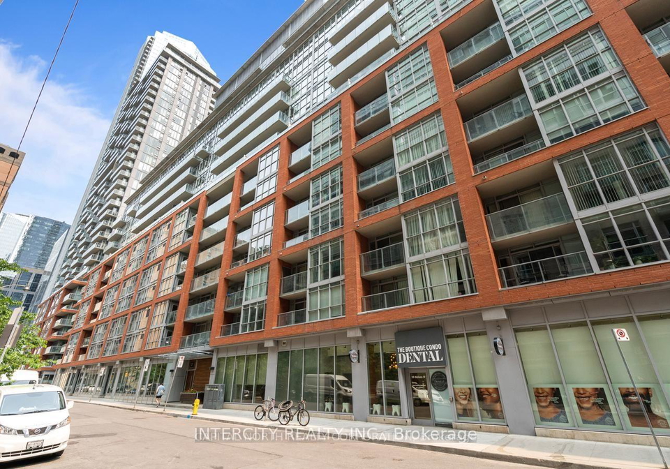 21-nelson-street-toronto-ontario-c13429034