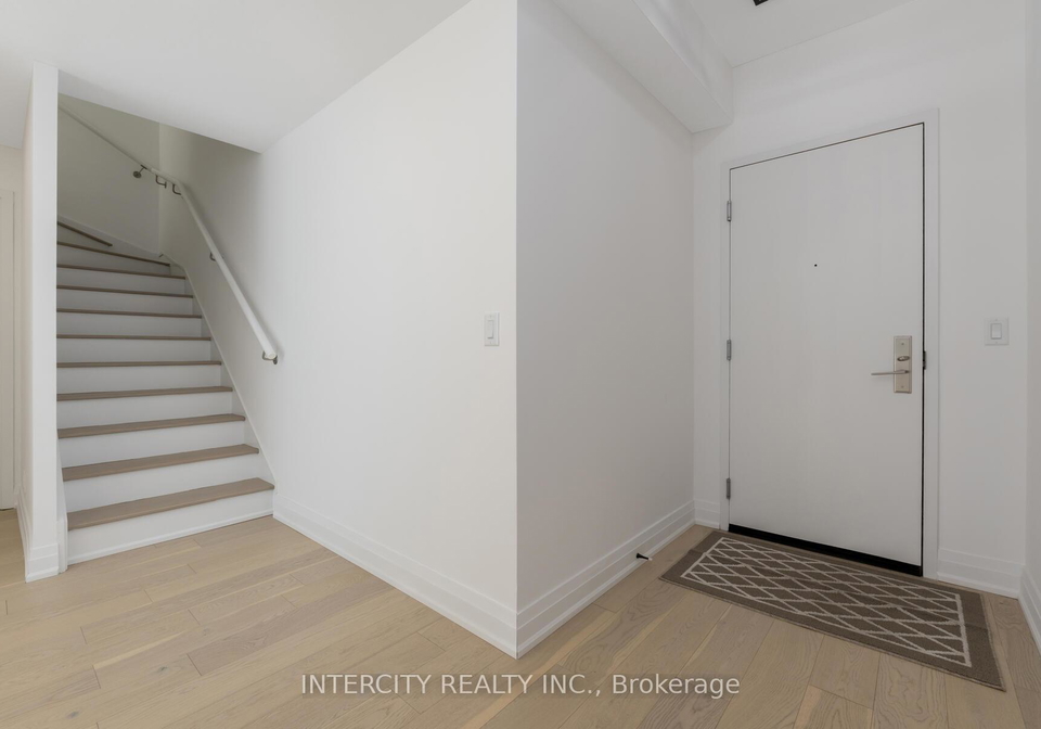 21-nelson-street-toronto-ontario-c13429034