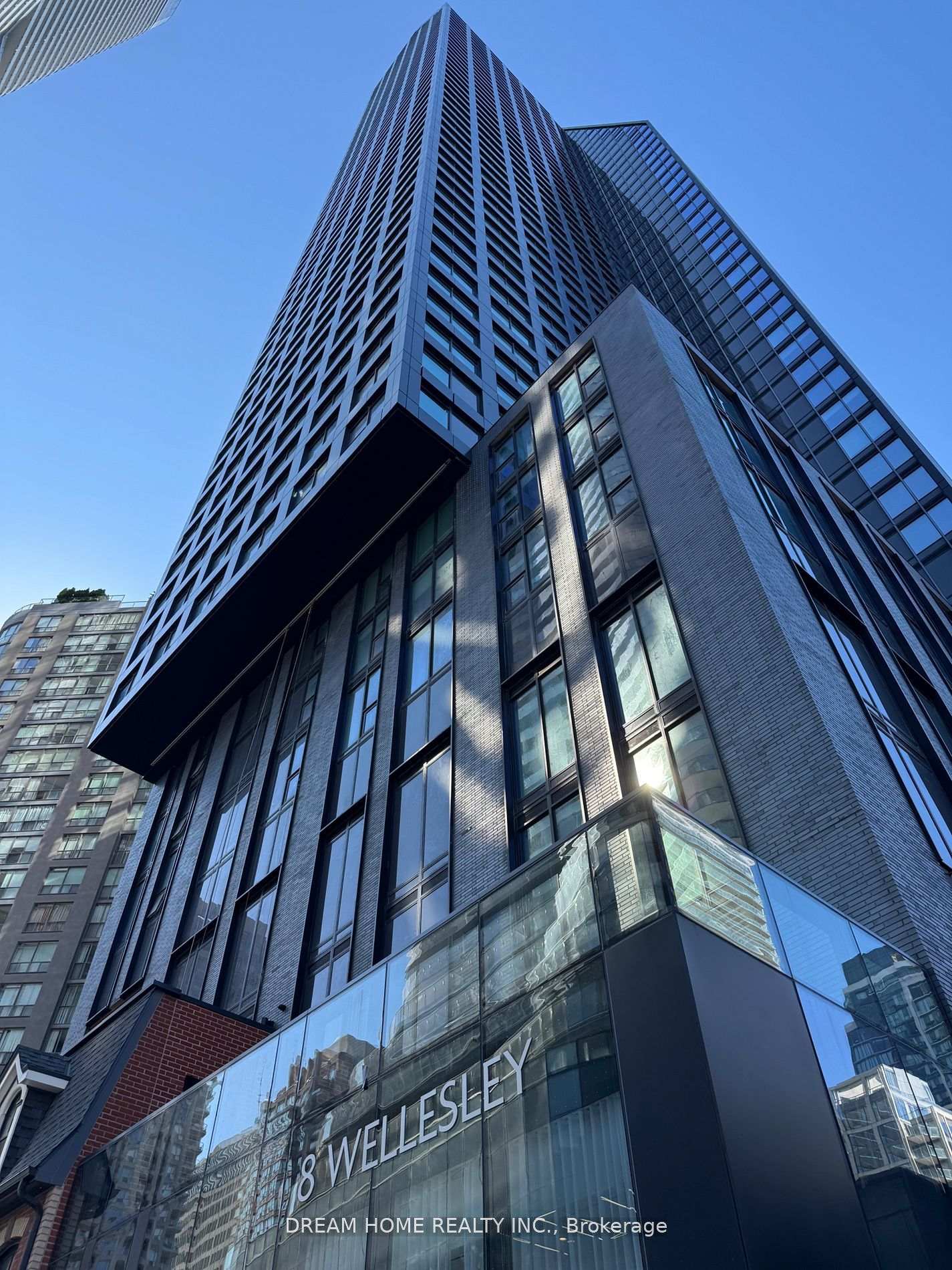 8-wellesley-street-w-toronto-ontario-c13429052