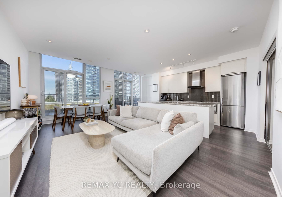 352-front-street-w-toronto-ontario-c13429070
