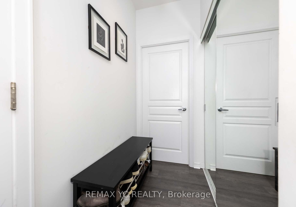 352-front-street-w-toronto-ontario-c13429070