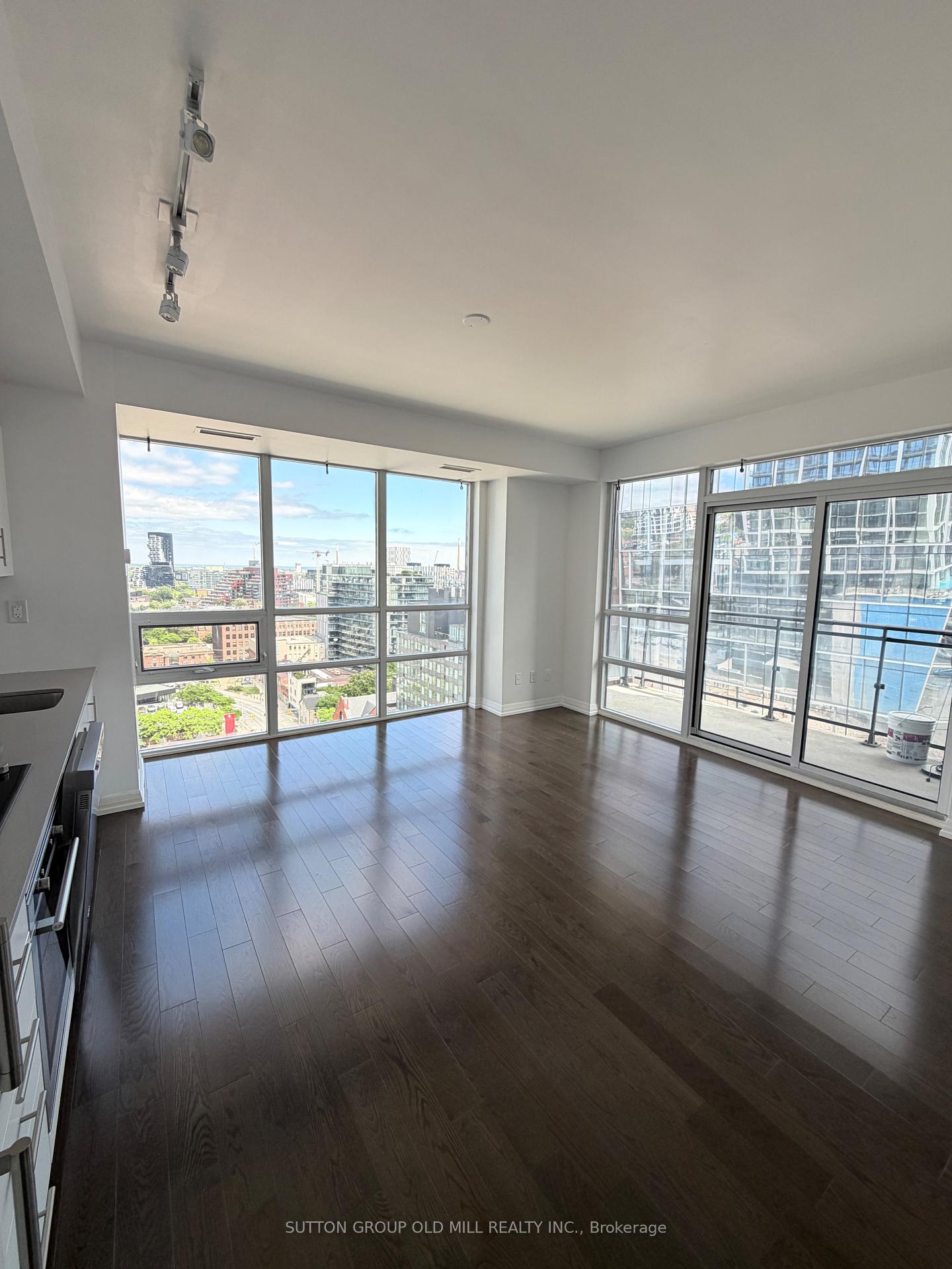 460-adelaide-street-e-toronto-ontario-c13429186