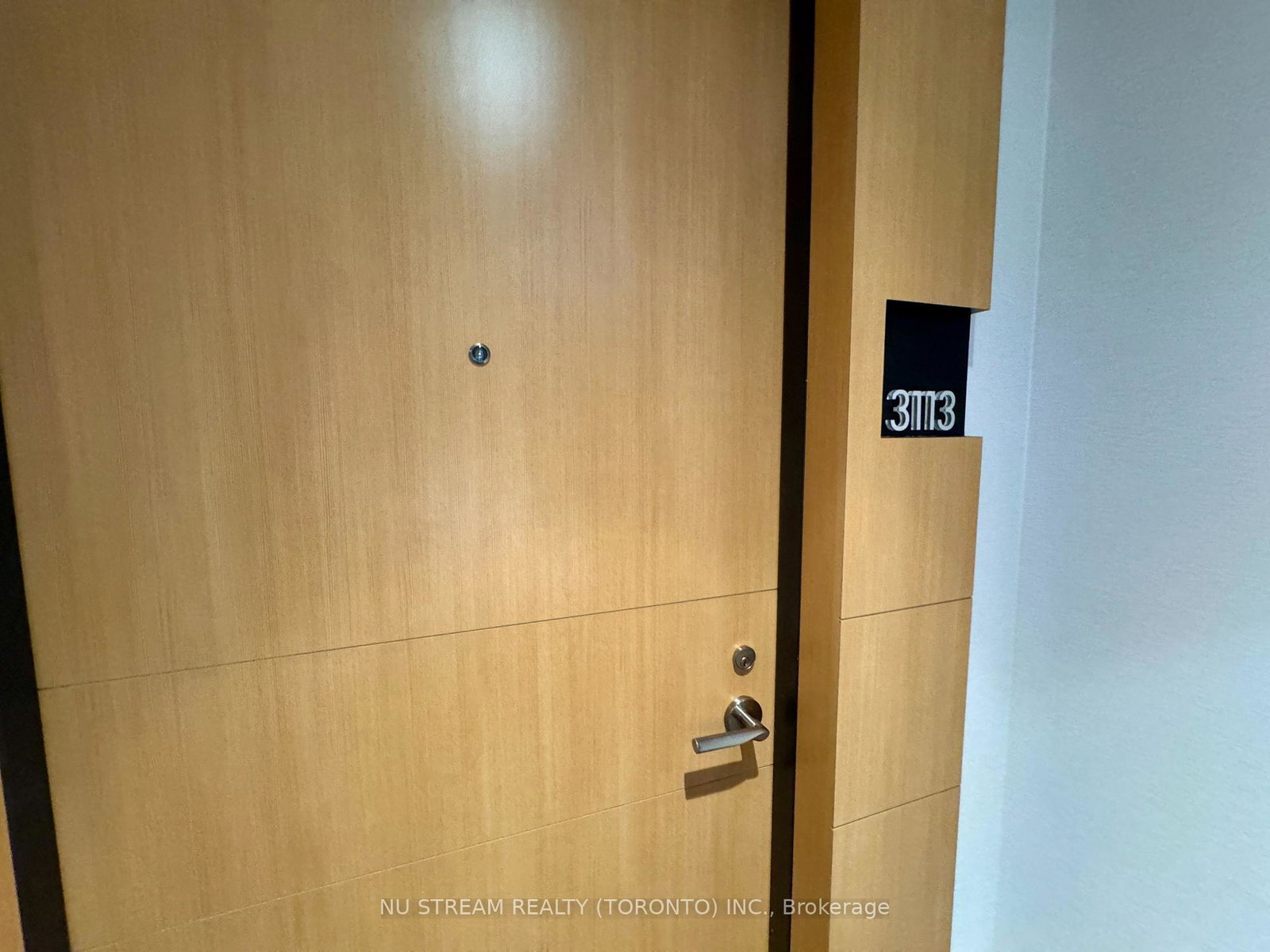 11-wellesley-street-w-toronto-ontario-c13429356