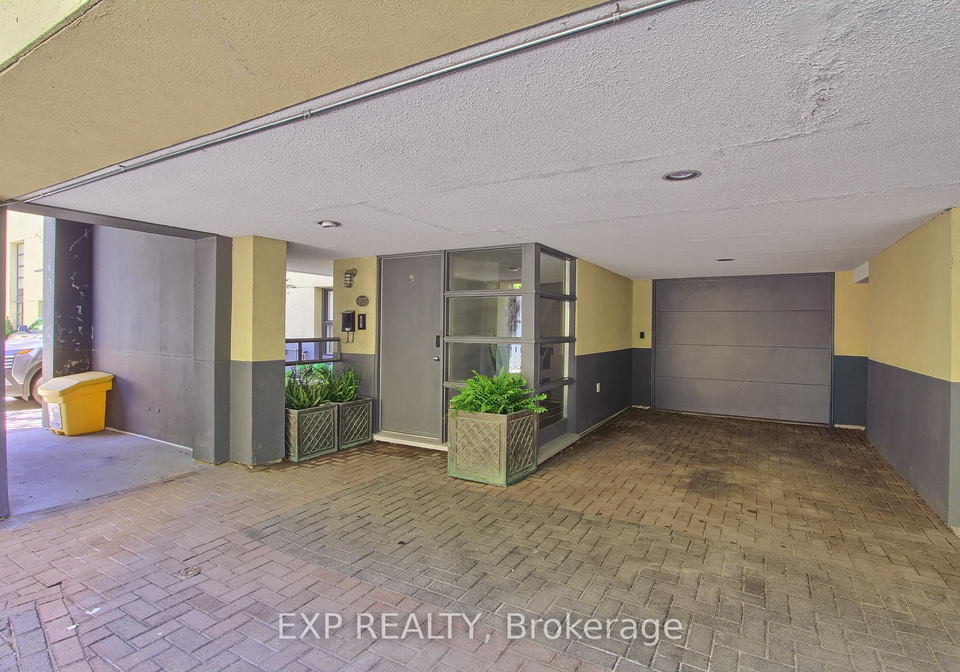 306-sackville-street-toronto-ontario-c13429442