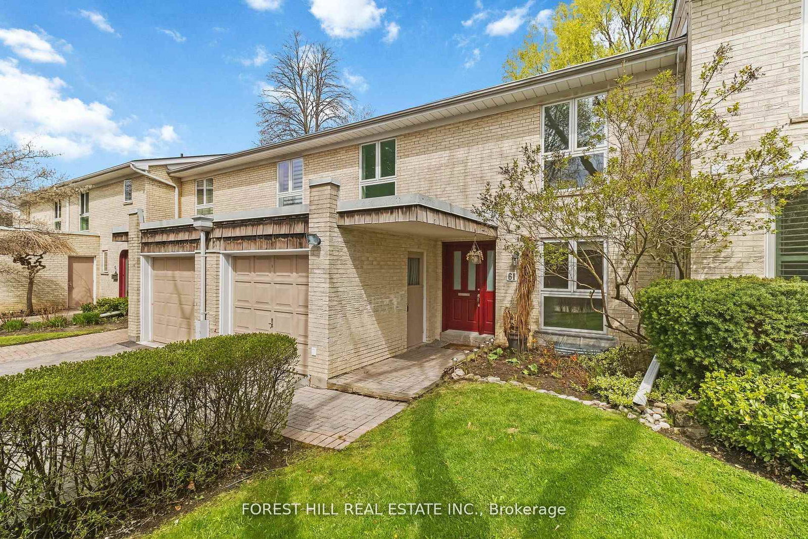 61-snowshoe-mill-way-north-york-ontario-c13429458