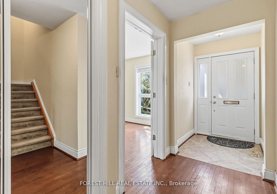 61-snowshoe-mill-way-north-york-ontario-c13429458