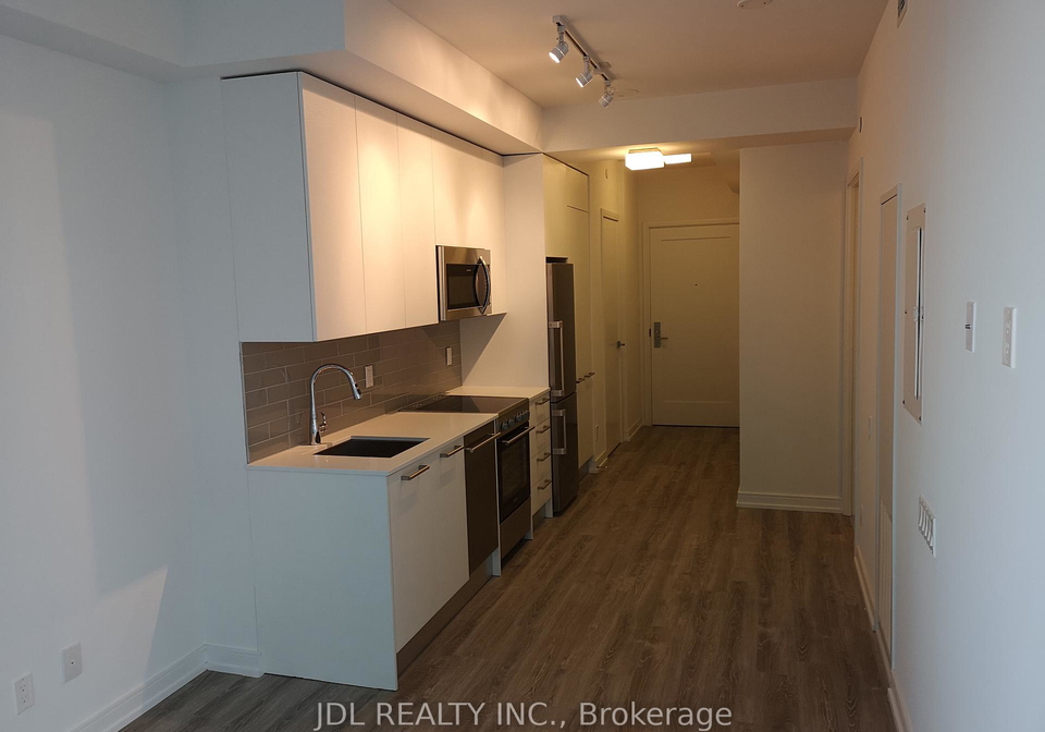 28-wellesley-street-e-toronto-ontario-c13429560