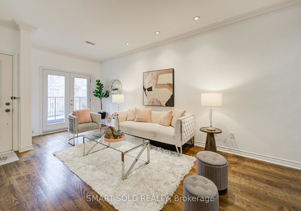 11-humphrey-gate-north-york-ontario-c13429590