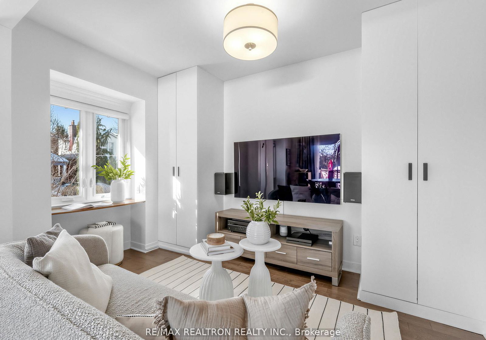 319-wychwood-avenue-toronto-ontario-c13429654