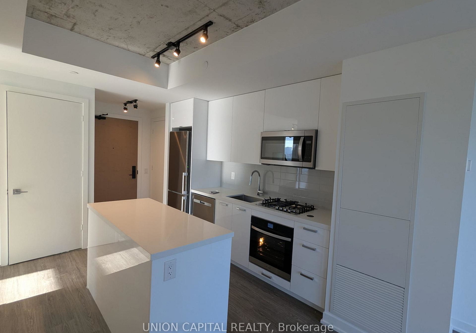 195-mccaul-street-toronto-ontario-c13429722