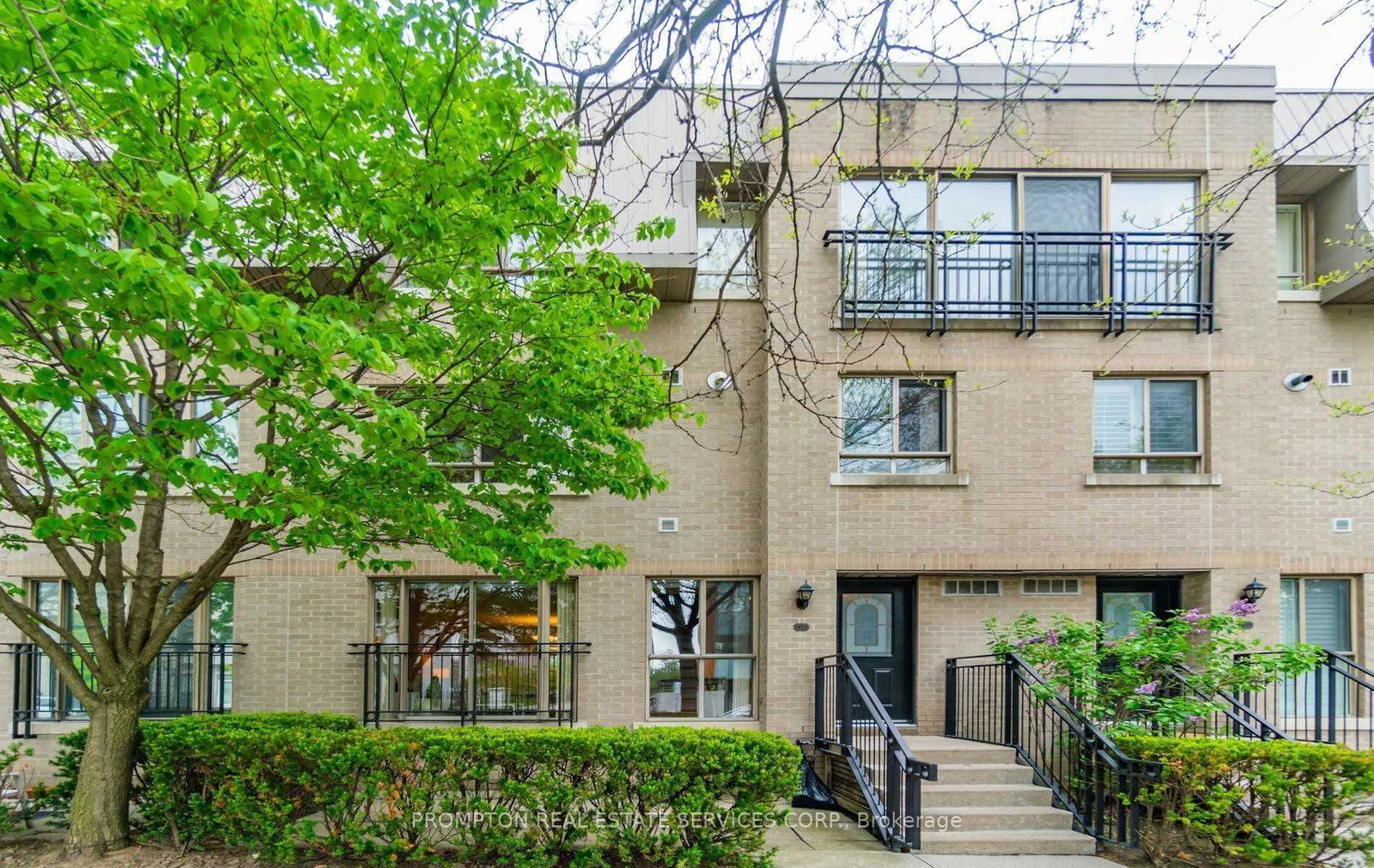 38-hollywood-avenue-north-york-ontario-c13429752